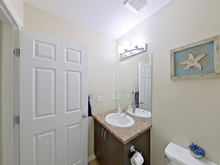 2315 22 Avenue, Edmonton, AB, T6T 0Y4 - 45