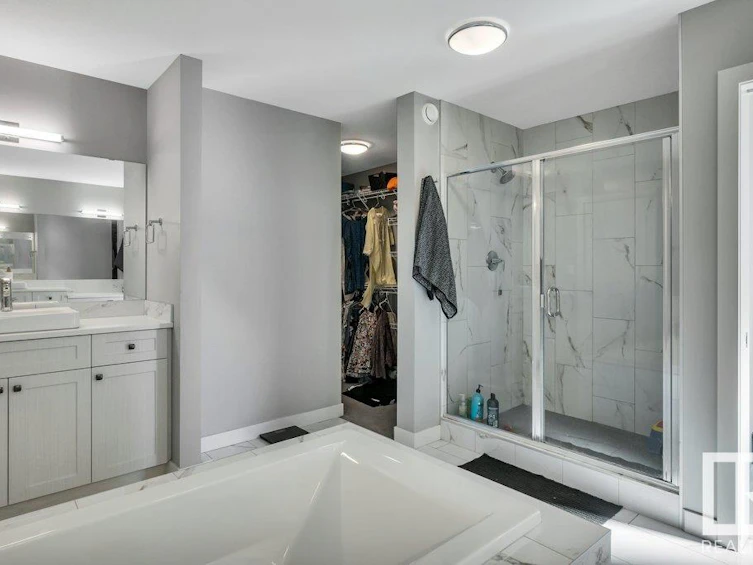 3971 5 Avenue, Edmonton, AB, T6X 2J3 - 34