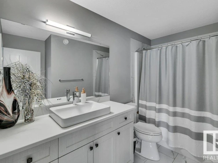 3971 5 Avenue, Edmonton, AB, T6X 2J3 - 38