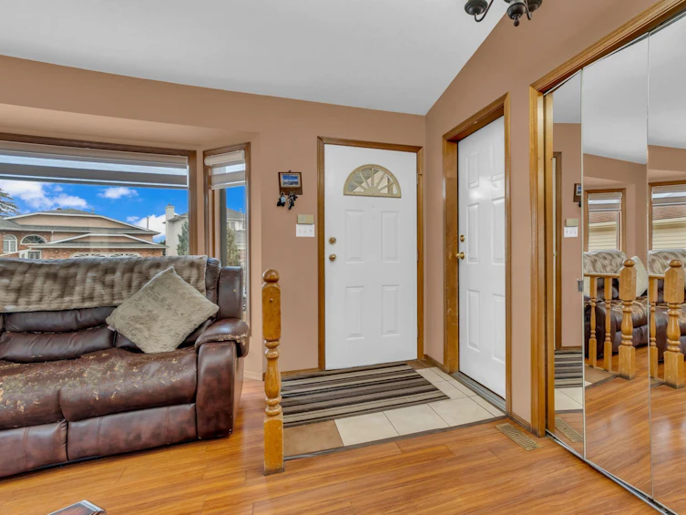15712 77 Street NW, Edmonton, AB, T5Z 2R8 - 2