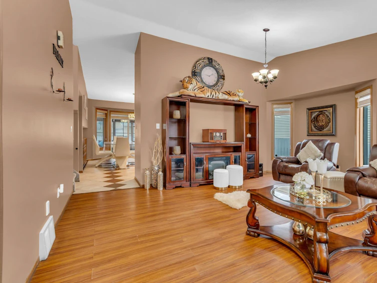 15712 77 Street NW, Edmonton, AB, T5Z 2R8 - 3