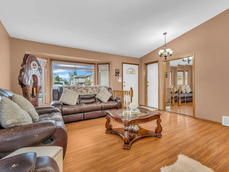 15712 77 Street NW, Edmonton, AB, T5Z 2R8 - 4