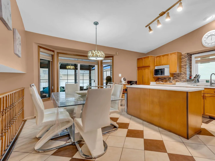 15712 77 Street NW, Edmonton, AB, T5Z 2R8 - 6