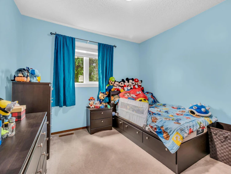 15712 77 Street NW, Edmonton, AB, T5Z 2R8 - 26