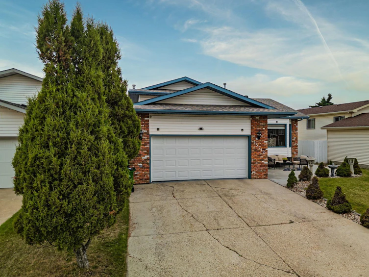 15712 77 Street NW, Edmonton, AB, T5Z 2R8 - 36