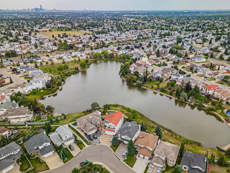 15712 77 Street NW, Edmonton, AB, T5Z 2R8 - 53