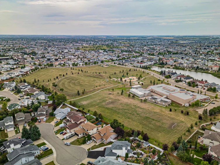 15712 77 Street NW, Edmonton, AB, T5Z 2R8 - 54