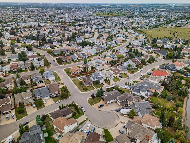 15712 77 Street NW, Edmonton, AB, T5Z 2R8 - 57