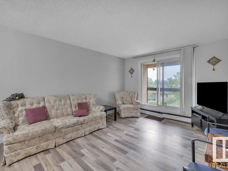 302-1620 48 Street, Edmonton, AB, T6L 5P1 - 7