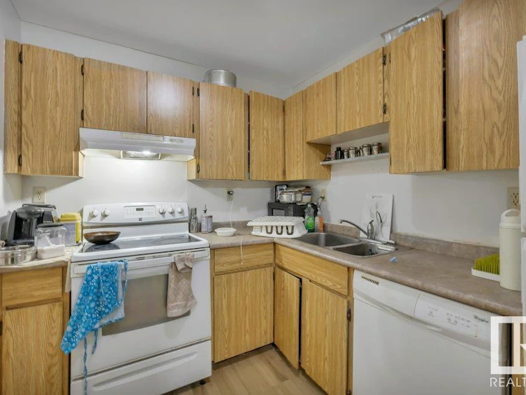 302-1620 48 Street, Edmonton, AB, T6L 5P1 - 13