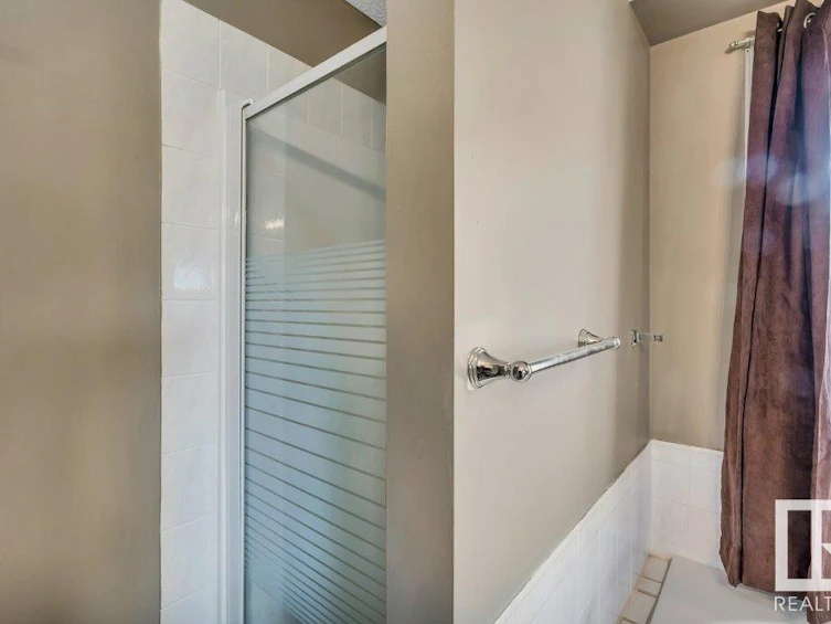 5136 157 Avenue, Edmonton, AB, T5Y 2X5 - 24