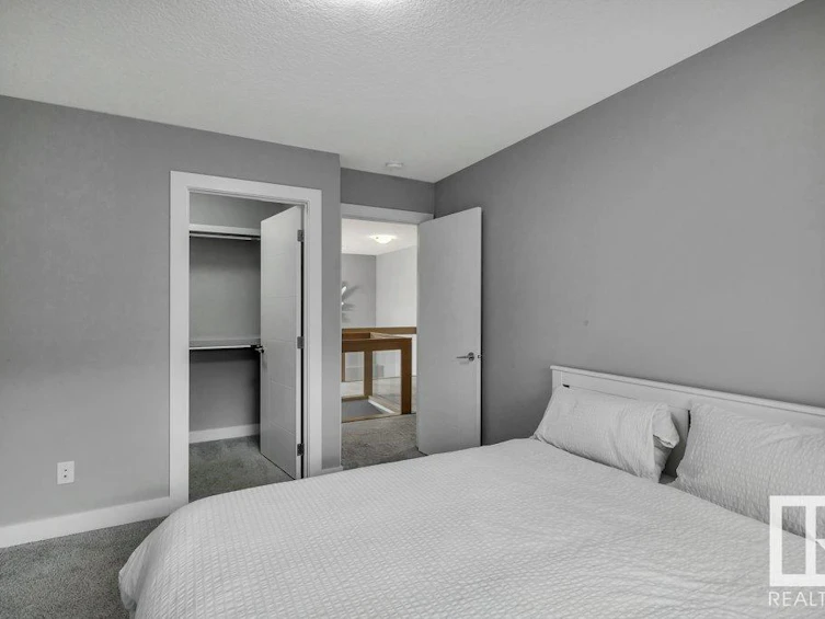 6606 Knox Place, Edmonton, AB, T6W 4A1 - 46