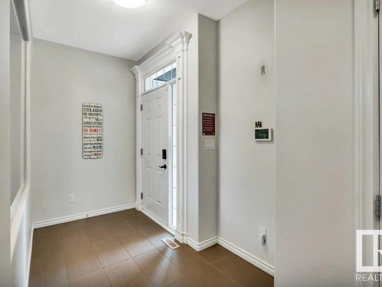 21845 95a Avenue, Edmonton, AB, T5T 3Y6 - 6