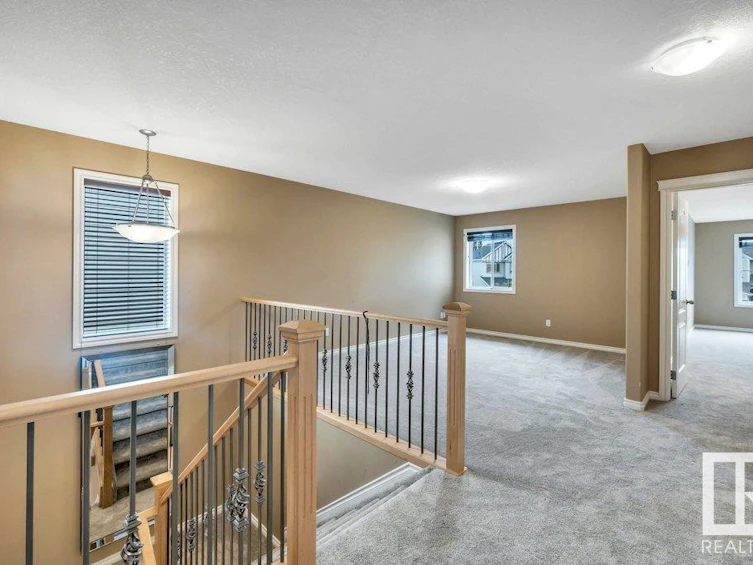 21845 95a Avenue, Edmonton, AB, T5T 3Y6 - 29