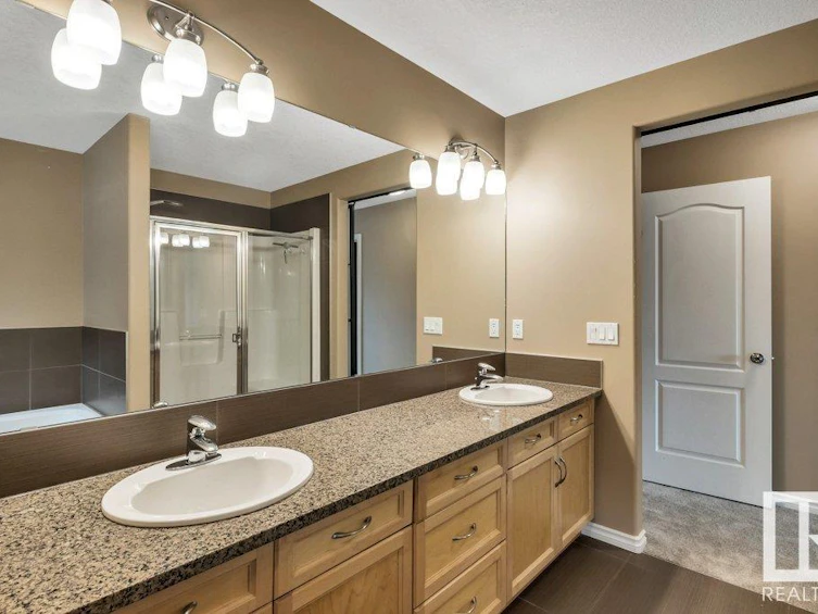 21845 95a Avenue, Edmonton, AB, T5T 3Y6 - 37