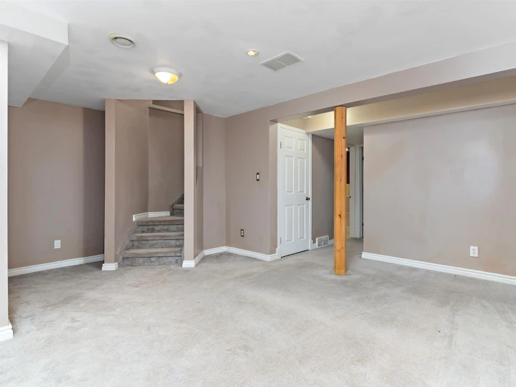 16207 55a Street NW, Edmonton, AB, T5Y 2V1 - 24