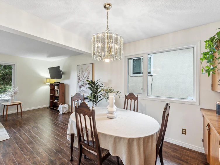 3816 112 Street, Edmonton, AB, T6J 1J2 - 9