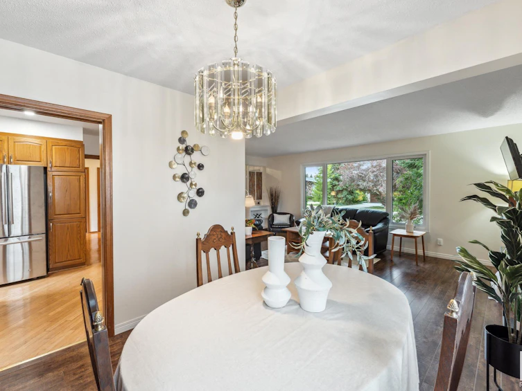 3816 112 Street, Edmonton, AB, T6J 1J2 - 10