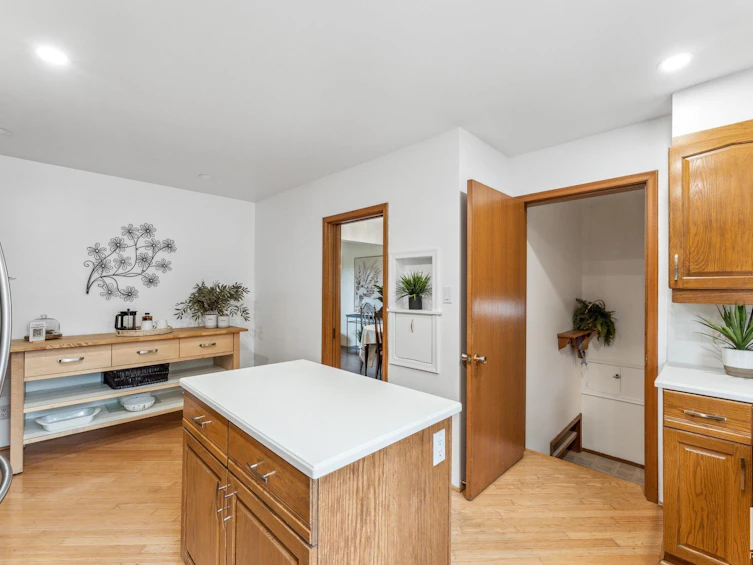 3816 112 Street, Edmonton, AB, T6J 1J2 - 15