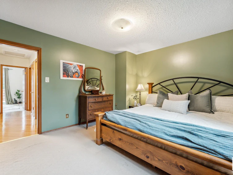 3816 112 Street, Edmonton, AB, T6J 1J2 - 17