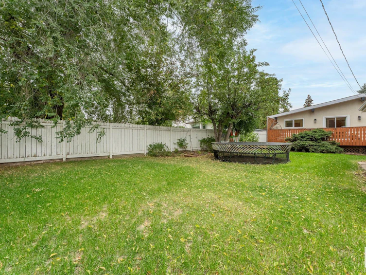 3816 112 Street, Edmonton, AB, T6J 1J2 - 42