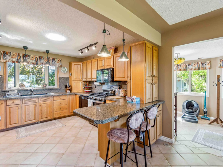 5111 52 Street, Rural Parkland County, AB, T0E 0S0 - 9
