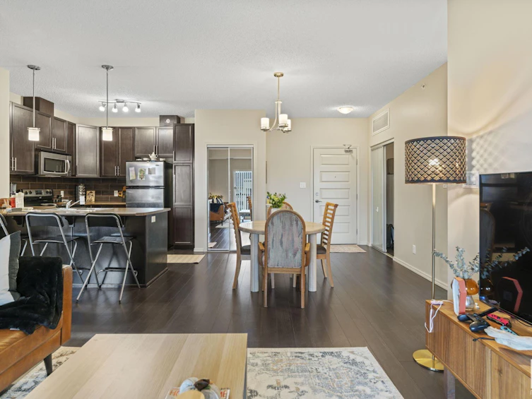 429-7825 71 Street, Edmonton, AB, T6B 3R9 - 5