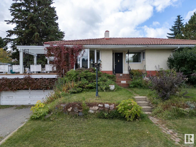 4801 Ada Boulevard, Edmonton, AB, T5W 4M9 - 48