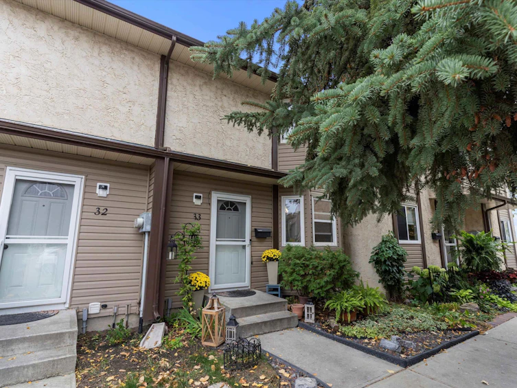 33-10453 20 Avenue, Edmonton, AB, T6J 5H1 - 2