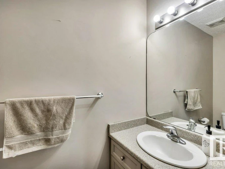 824 77 Street, Edmonton, AB, T6X 0A3 - 18