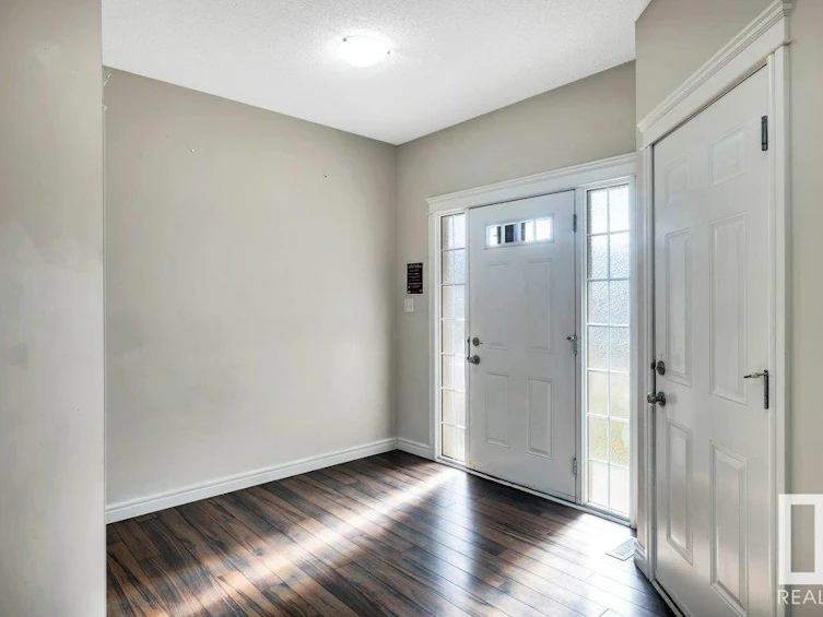 11620 17 Avenue, Edmonton, AB, T6W 1Y4 - 7