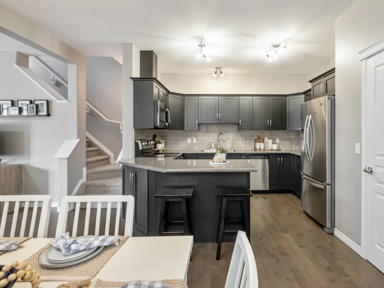 18036 85 Street NW, Edmonton, AB, T5Z 0E4 - 4