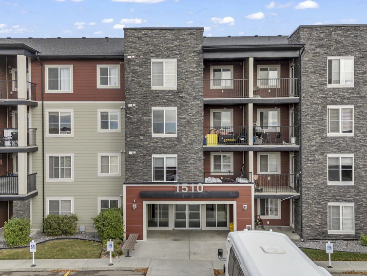 125-1510 Watt Drive, Edmonton, AB, T6X 2E6