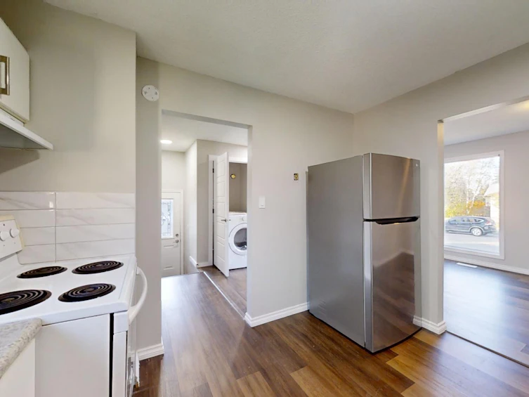 6125 17a Ave, Edmonton, AB, T6L 2B8 - 15