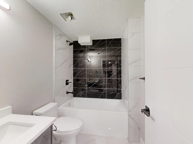 6125 17a Ave, Edmonton, AB, T6L 2B8 - 29