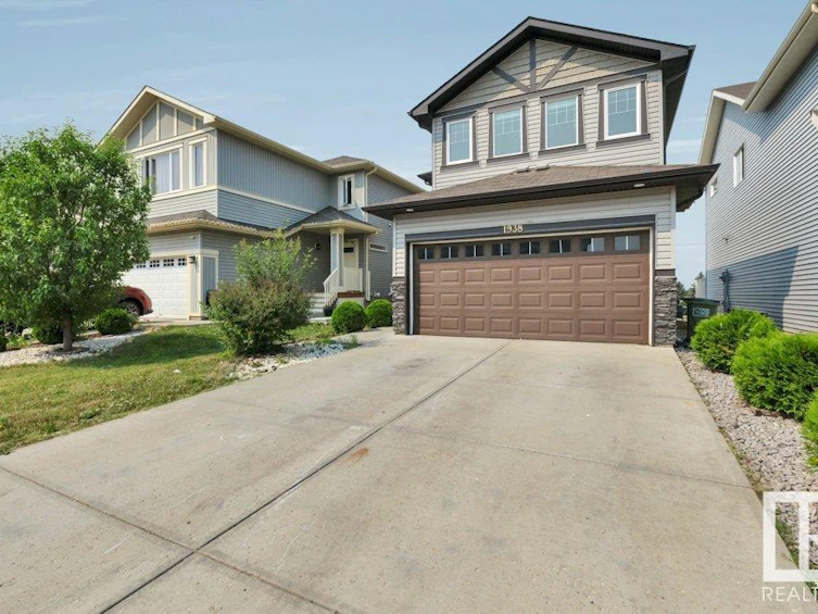 1938 33b Street, Edmonton, AB, T6T 0L3 - 4
