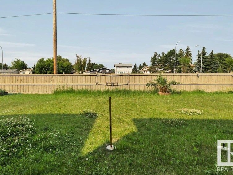 1938 33b Street, Edmonton, AB, T6T 0L3 - 38