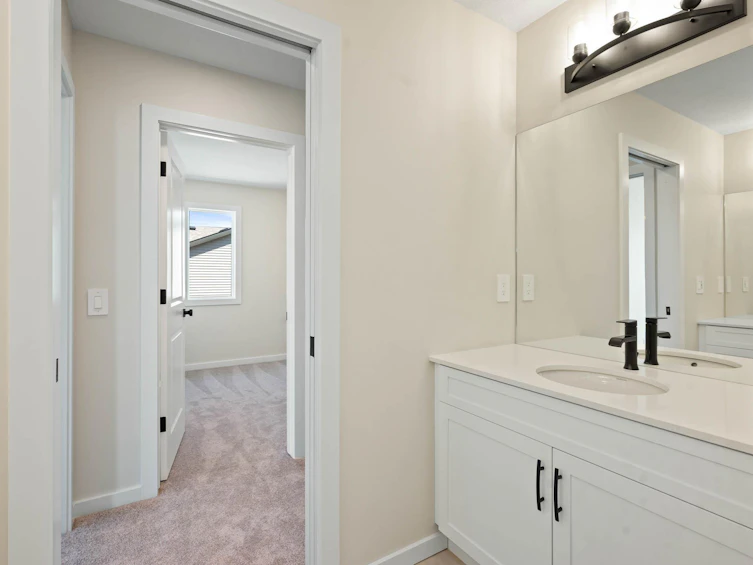 17355 2 Street, Edmonton, AB, T5Y 4G6 - 40
