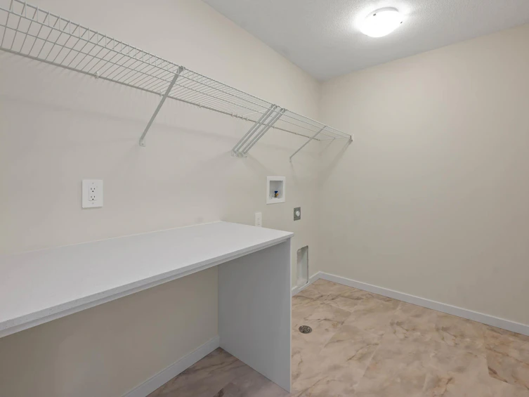 17355 2 Street, Edmonton, AB, T5Y 4G6 - 30
