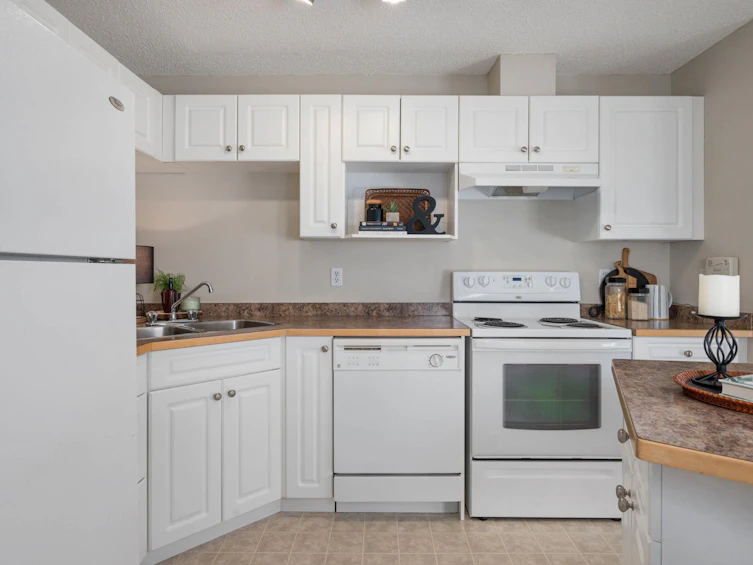 211-155 Edwards Drive, Edmonton, AB, T6X 1N6 - 2