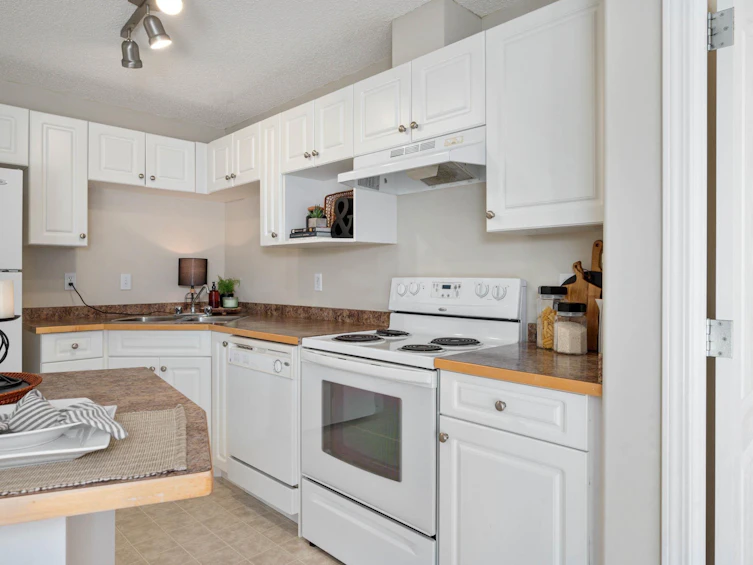 211-155 Edwards Drive, Edmonton, AB, T6X 1N6 - 3