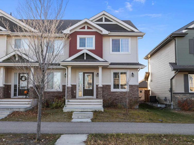 204 Allard, Fort Saskatchewan, AB, T8L 4E8 - 2
