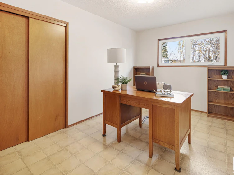 6103 87 Avenue, Edmonton, AB, T6B 0K8 - 16