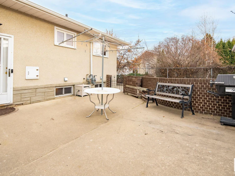 6103 87 Avenue, Edmonton, AB, T6B 0K8 - 32