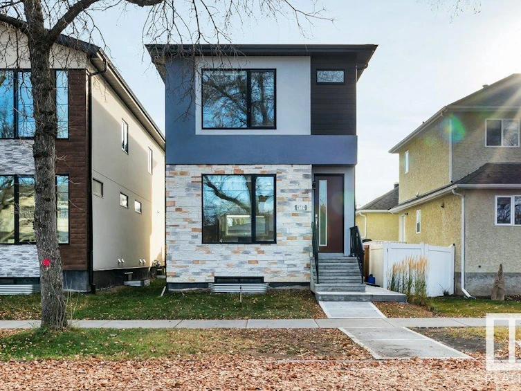 8719 88 Avenue, Edmonton, AB, T6C 1L6