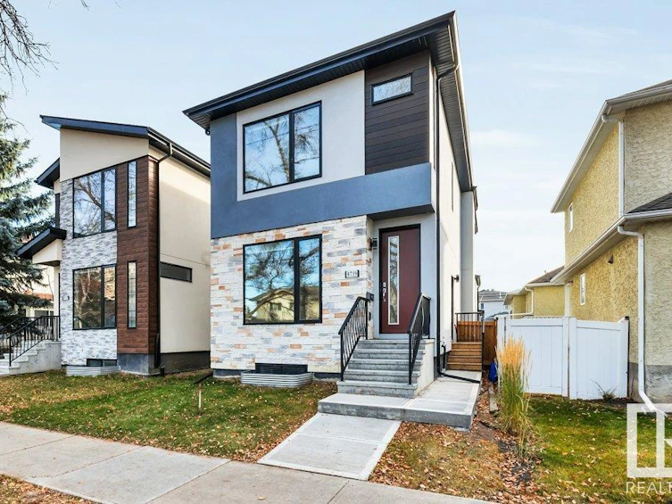 8719 88 Avenue, Edmonton, AB, T6C 1L6 - 3
