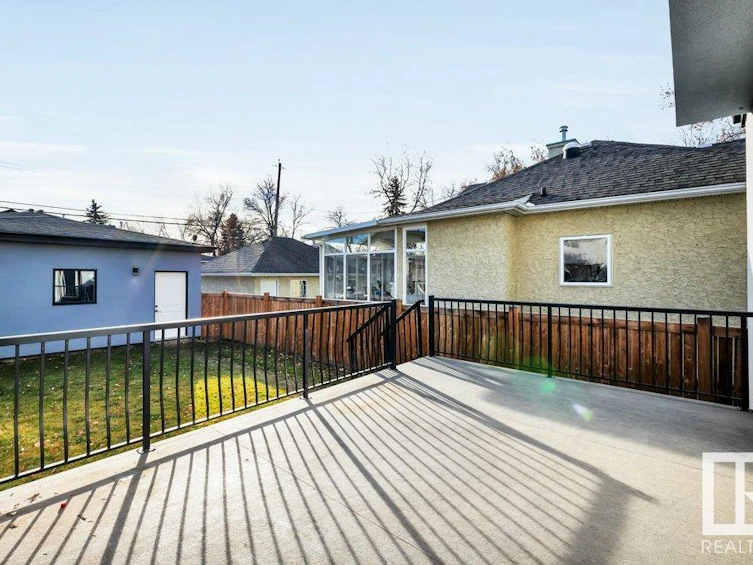 8719 88 Avenue, Edmonton, AB, T6C 1L6 - 53