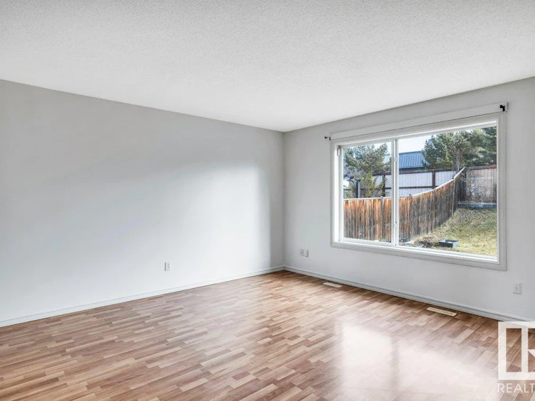 103 Rue Masson, Beaumont, AB, T4X 1S8 - 8