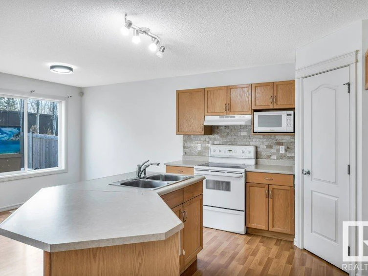 103 Rue Masson, Beaumont, AB, T4X 1S8 - 12