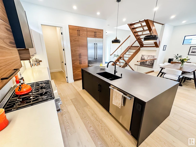 6216 132 Street, Edmonton, AB, T6H 3Y7 - 19